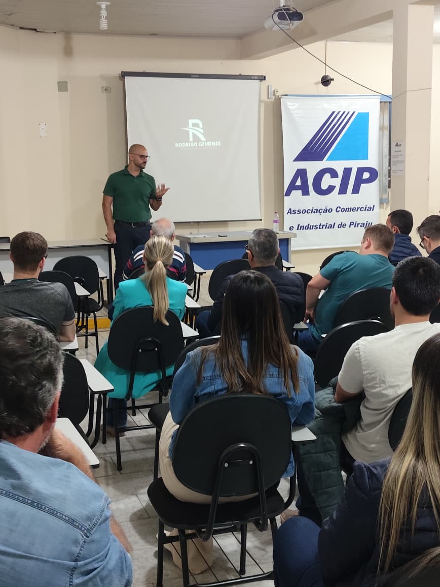 A ACIP – Associação Comercial e Industrial de Piraju agradece a presença de todos que participaram do evento sobre Finanças, realizado em parceria com o Banco Sicoob Crediceripa.
